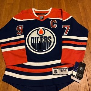NWT Youth Connor McDavid Edmonton Oilers Jersey-Size S/M $110